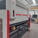 Pressa piegatrice idraulica XL 3020×100 Ton CNC Esa 875 Nr.4 Assi controllati: Y1-Y2-X-R