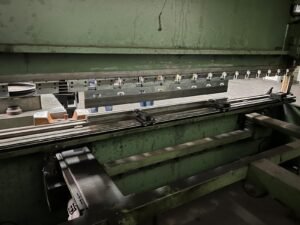Pressa Piegatrice Idraulica Warcom Futura 4000×200 ton