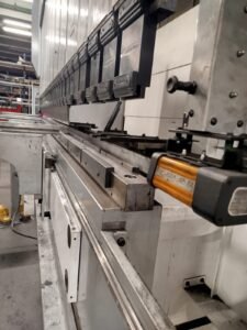 Pressa Piegatrice Idraulica Vimercati 6000×250 ton