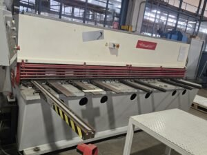 Cesoia a ghigliottina Idraulica Beyeler 3000x6 mm